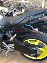 Load image into Gallery viewer, Fit Yamaha FZ10 MT-10 MT10 real carbon fiber rear mudguard fender trim pad kit