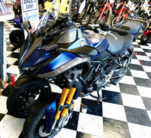 Load image into Gallery viewer, Fit Yamaha Niken GT real Dry wet carbon fiber front fork side cover pad trim kit