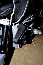 Load image into Gallery viewer, Fit Yamaha FZ10 MT-10 MT10 real carbon fiber radiator guard Protector pad trim